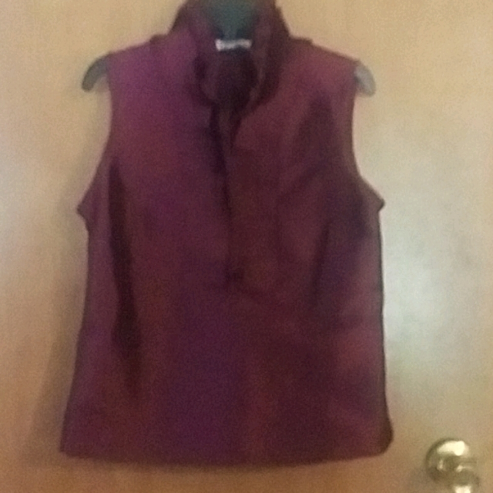 Calvin Klein sz 4 maroon top